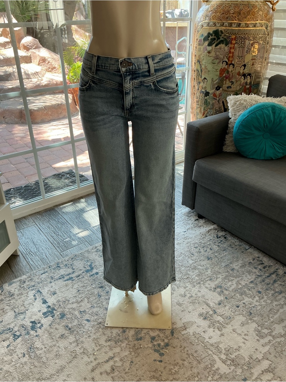 High-Rise Wide-Leg Jeans in Washed Gray